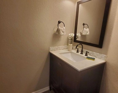 5780 Freebird Lane - Photo Thumbnail 34