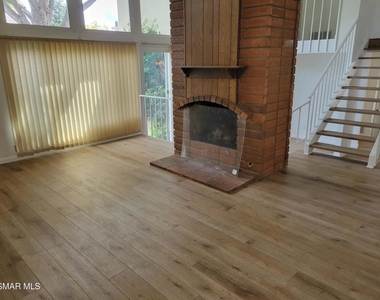 1568 Covington Avenue - Photo Thumbnail 15