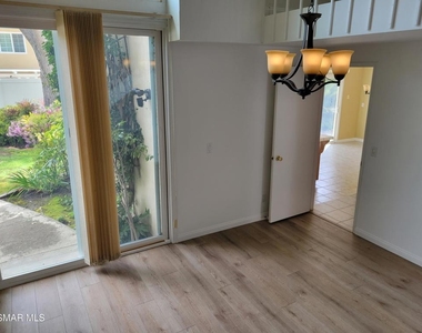 1568 Covington Avenue - Photo Thumbnail 13