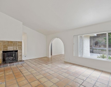 1114 Evenstar Avenue - Photo Thumbnail 3
