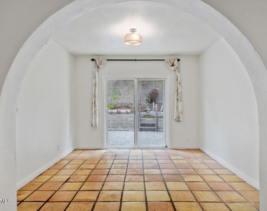 1114 Evenstar Avenue - Photo Thumbnail 7