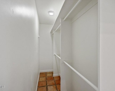 1114 Evenstar Avenue - Photo Thumbnail 24