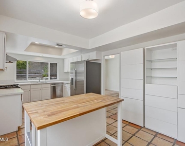 1114 Evenstar Avenue - Photo Thumbnail 14