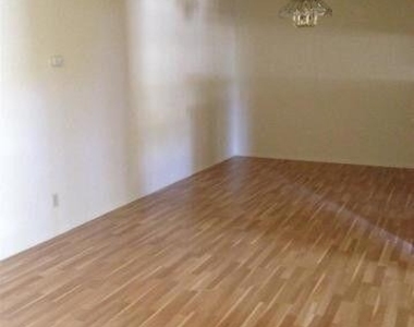 640 Indian Oak Lane - Photo Thumbnail 3