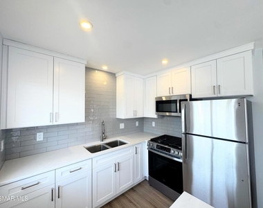 1921 Colonia Place - Photo Thumbnail 7