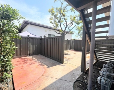 1921 Colonia Place - Photo Thumbnail 1
