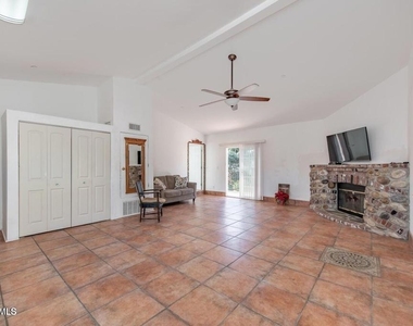 1088 Casa Grande Drive - Photo Thumbnail 3