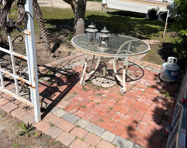 1415 Hillcrest Drive - Photo Thumbnail 14