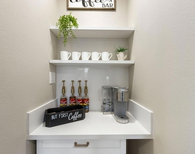 84131 Azzura Way Way - Photo Thumbnail 11