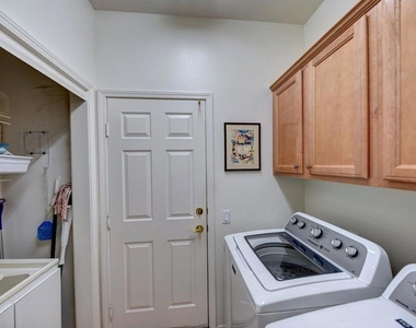 35841 Rosemont Drive - Photo Thumbnail 16