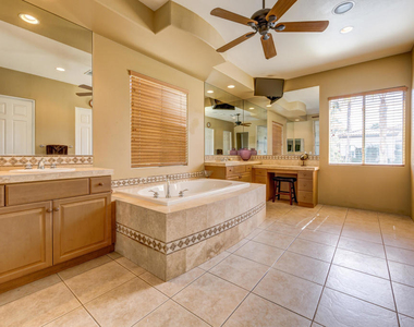 79942 Julee Court - Photo Thumbnail 17
