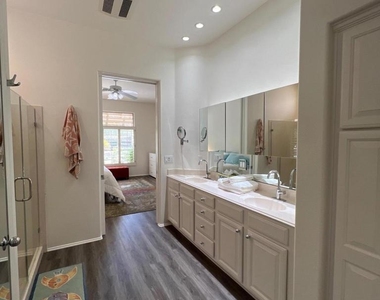 78119 Elenbrook Court - Photo Thumbnail 14