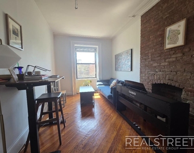 109 Joralemon Street - Photo Thumbnail 2