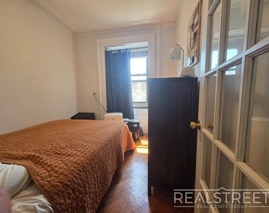 109 Joralemon Street - Photo Thumbnail 3