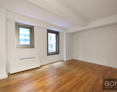 West 55th Street - Photo Thumbnail 1