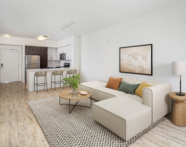 1333 Powell Street - Photo Thumbnail 9