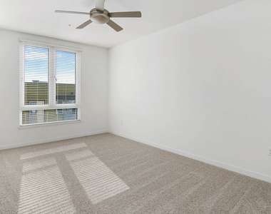 1333 Powell Street - Photo Thumbnail 20