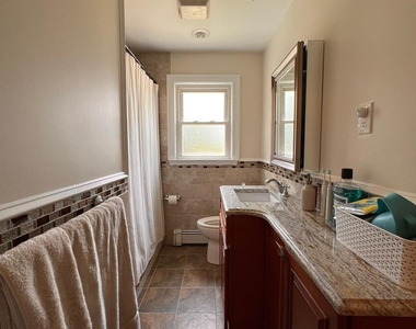 2 Nassau Road - Photo Thumbnail 12