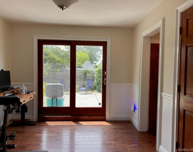 2 Nassau Road - Photo Thumbnail 4