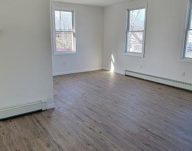 83 Kraemer Street - Photo Thumbnail 5