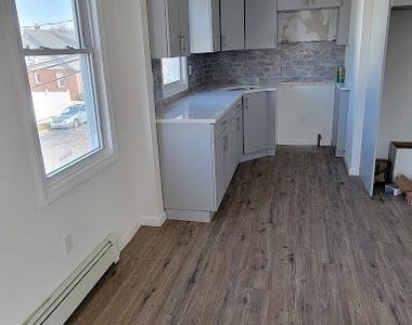 83 Kraemer Street - Photo Thumbnail 2