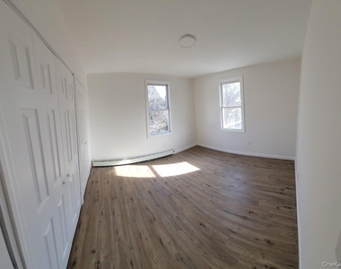 83 Kraemer Street - Photo Thumbnail 3