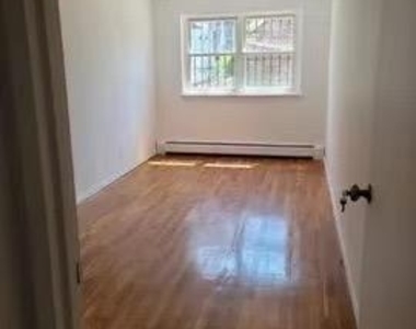 8426 Beverly Road - Photo Thumbnail 2