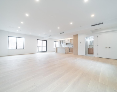 132-55 41 Road - Photo Thumbnail 4