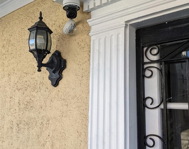 26 Coligni Avenue - Photo Thumbnail 10