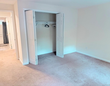 12 Lake Drive - Photo Thumbnail 13