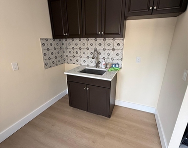 2035 Central Park Avenue - Photo Thumbnail 5