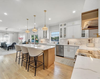 2245 Plum Tree Road N - Photo Thumbnail 4