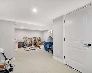 2245 Plum Tree Road N - Photo Thumbnail 34