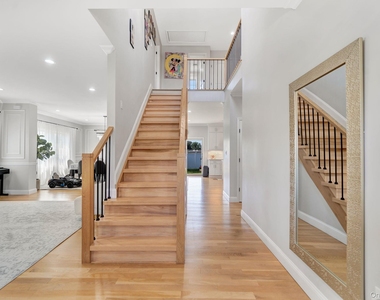 2245 Plum Tree Road N - Photo Thumbnail 12