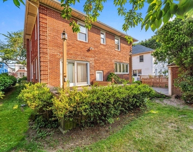 942 Greenfield Road - Photo Thumbnail 20