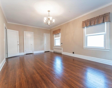 942 Greenfield Road - Photo Thumbnail 17
