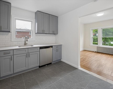 419 Palmer Road - Photo Thumbnail 7