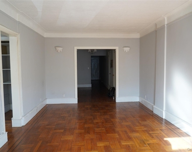 50-05 43 Ave - Photo Thumbnail 1