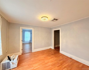 36 Wallkill Avenue - Photo Thumbnail 5