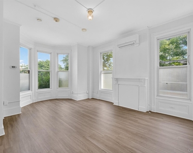 34 Market Street - Photo Thumbnail 6