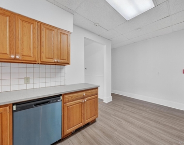 34 Market Street - Photo Thumbnail 4