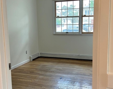 106 Harrison Avenue - Photo Thumbnail 2