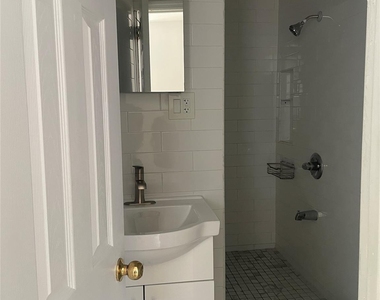 4415 64th Street - Photo Thumbnail 7
