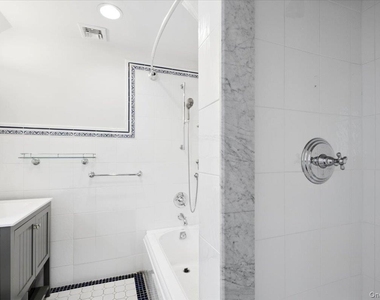 1187 Post Road - Photo Thumbnail 11