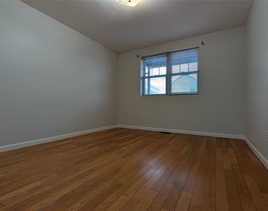 46-45 193rd Street - Photo Thumbnail 5