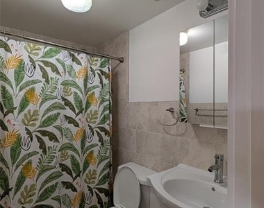 46-45 193rd Street - Photo Thumbnail 4