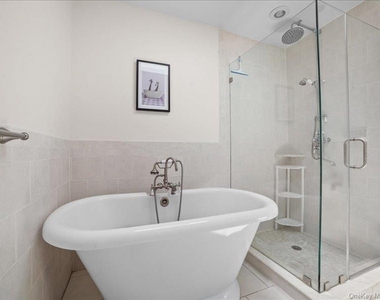 283 Harrison Avenue - Photo Thumbnail 15
