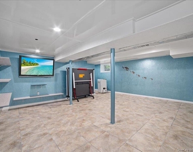 283 Harrison Avenue - Photo Thumbnail 18