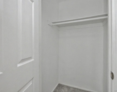 2 Fortune Road W - Photo Thumbnail 28
