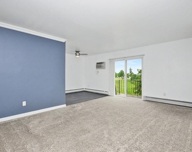 2 Fortune Road W - Photo Thumbnail 16